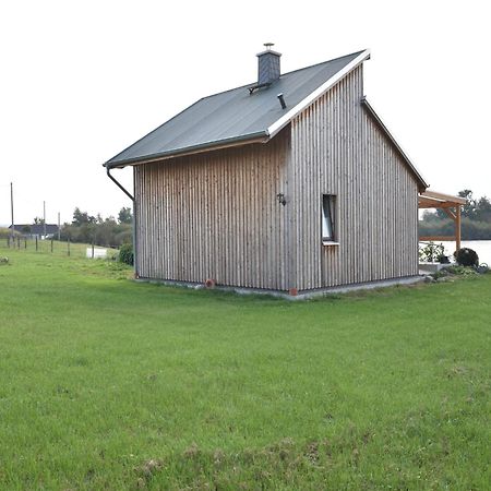 Enchanting Holiday Home By The Lake In Ruehn Ruhn المظهر الخارجي الصورة