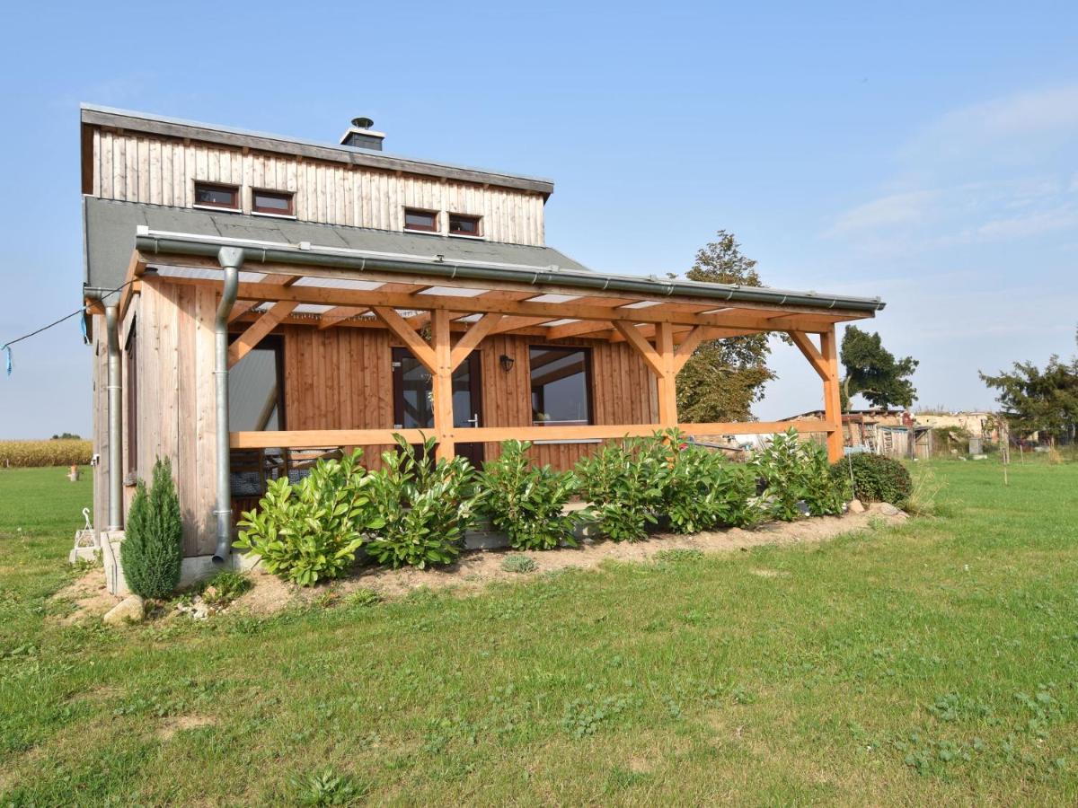 Enchanting Holiday Home By The Lake In Ruehn Ruhn المظهر الخارجي الصورة